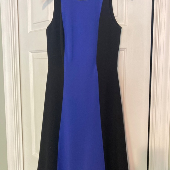 Boden Sleeveless Audrey Colorblock Ponte Dress - Size 2 - Picture 11 of 11